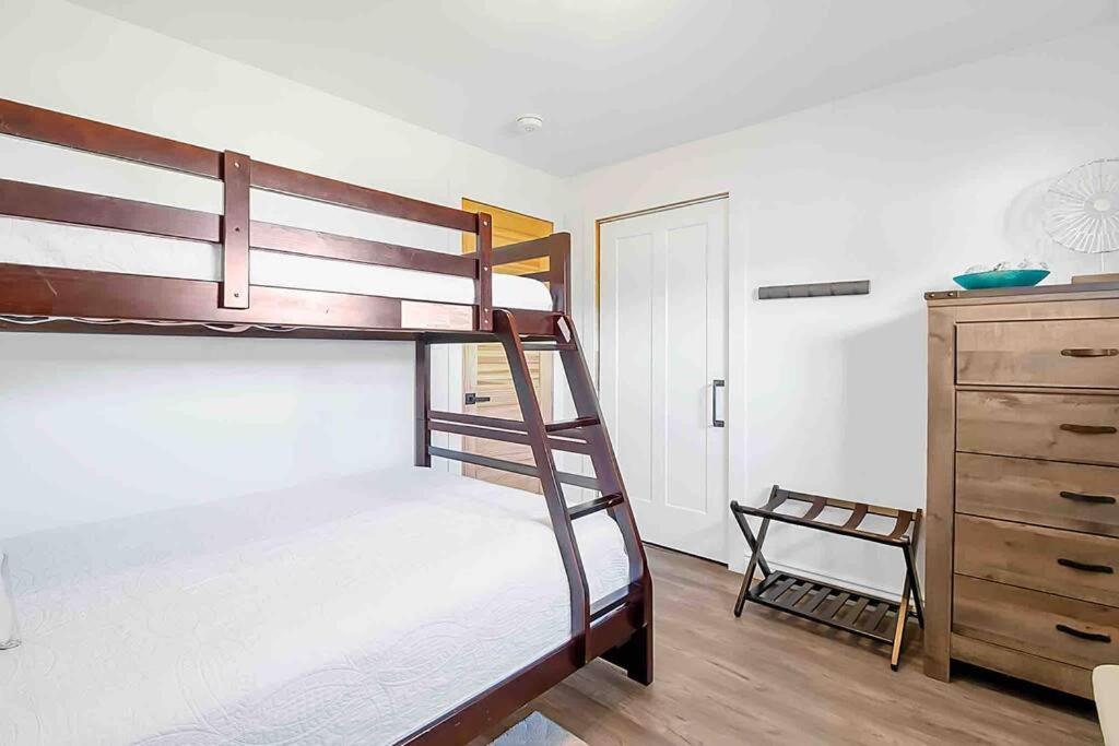 2 Bedroom Getaway On The River/Close To Marina Belle River Luaran gambar